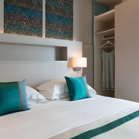 Monte Rosa Hotel 4*