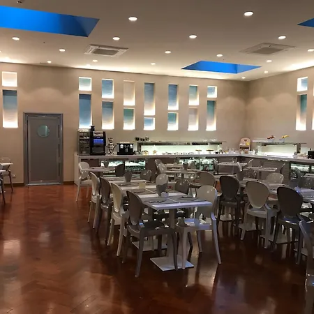 Monte Rosa Hotel 4*