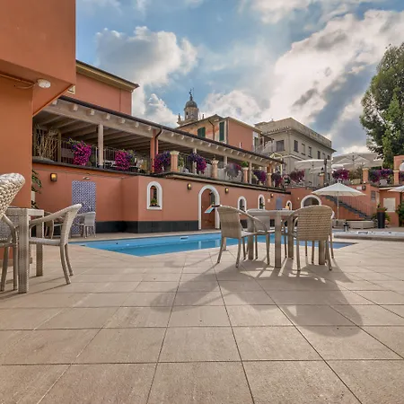 Monte Rosa Hotel 4*
