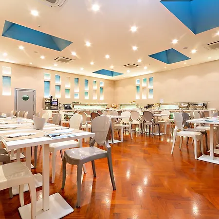 Monte Rosa Hotel 4*