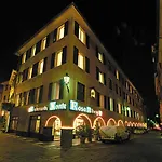 Monte Rosa 4* كيافاري
