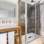 Monte Rosa 4* كيافاري