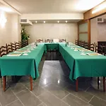 Monte Rosa 4* كيافاري