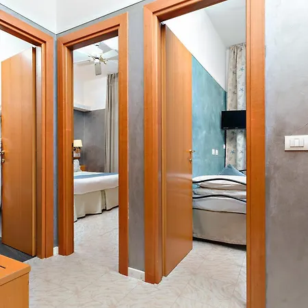 Monte Rosa Hotel 4*