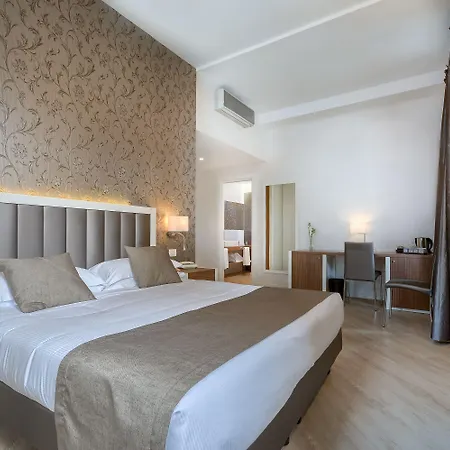 Monte Rosa Hotel