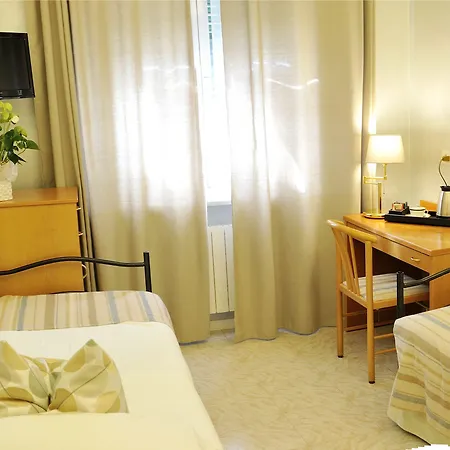 Monte Rosa Hotel 4*