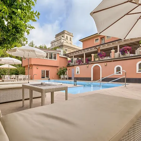 Hotel Monte Rosa 4*