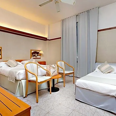 Monte Rosa Hotel 4*