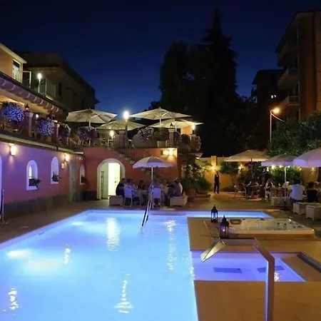Monte Rosa Hotel 4*